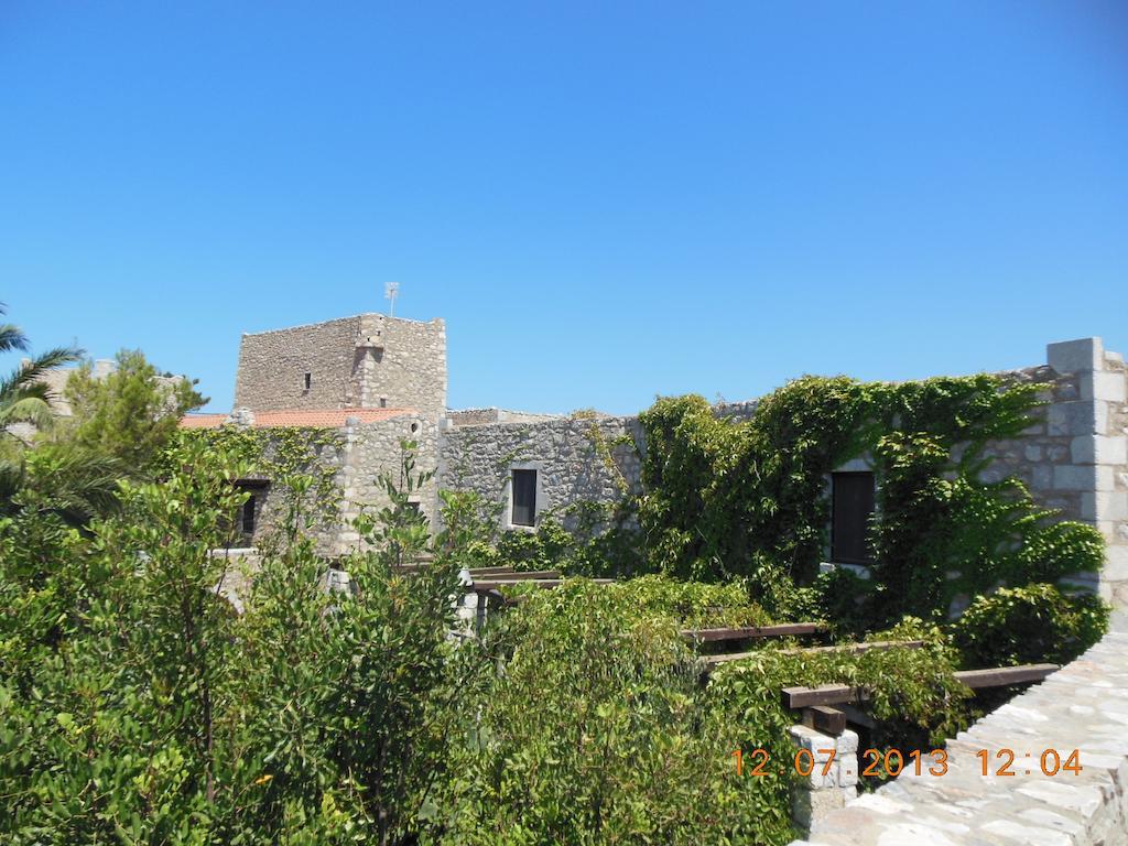 Tsitsiris Castle Hotel Stavríon Zewnętrze zdjęcie